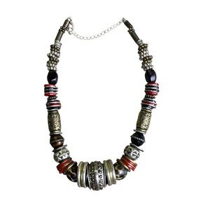 Elegant Silver & Red Beaded Necklace Boho Casual OS